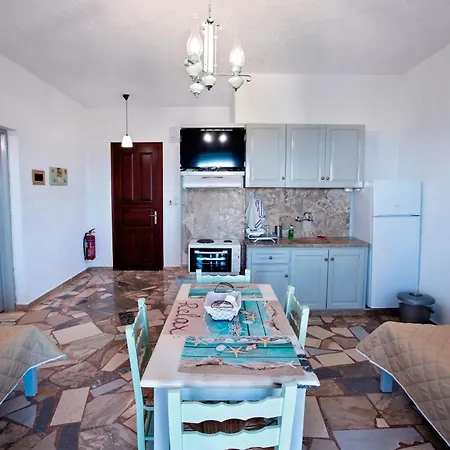 With Sea View - Creta Ξενοδοχείο με διαμερίσματα